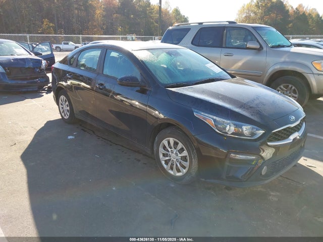 Salvage Kia Forte Image