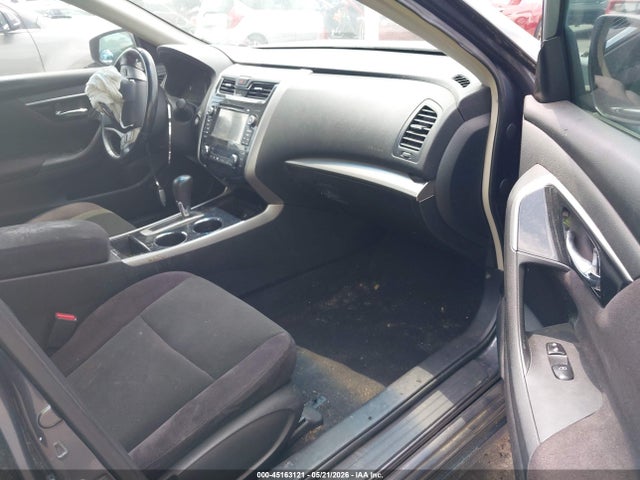 Nissan Altima 2.5 Sv