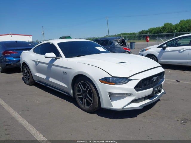 Salvage Ford Mustang Image