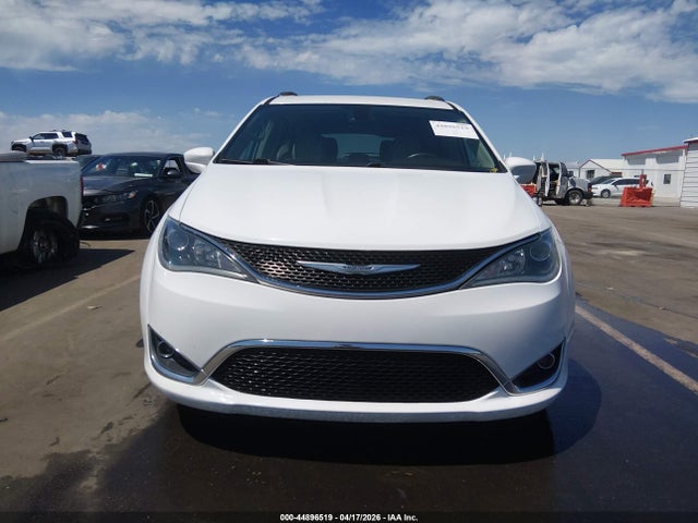 Chrysler Pacifica Touring-l Plus