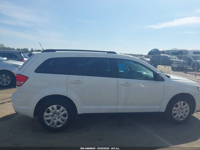 Dodge Journey Se