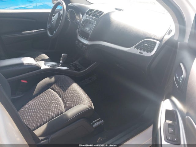 Dodge Journey Se