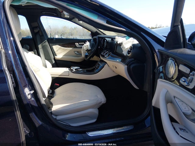 Mercedes-Benz E-Class 4matic