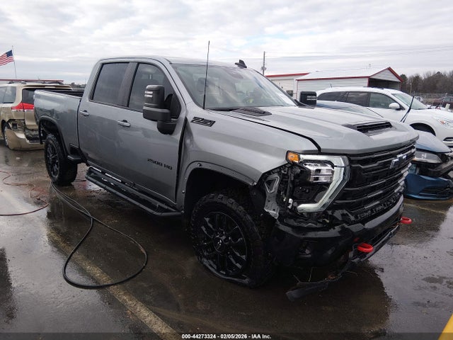 Salvage Chevrolet Silverado 2500 Image