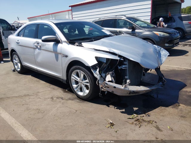 Salvage Ford Taurus Image