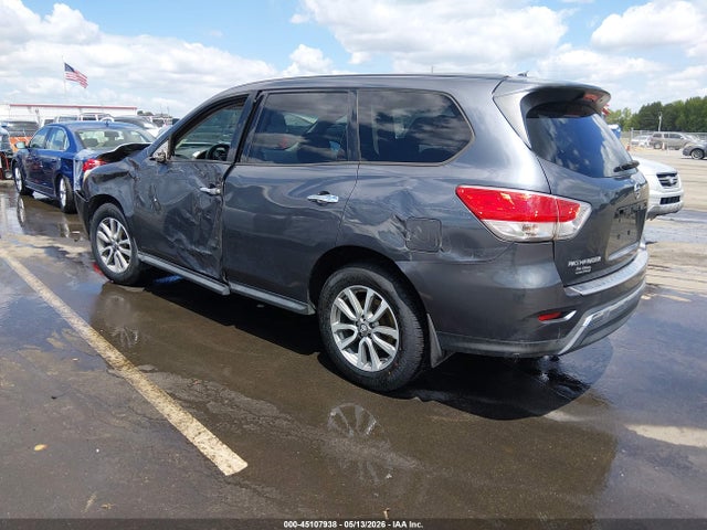 Nissan Pathfinder S