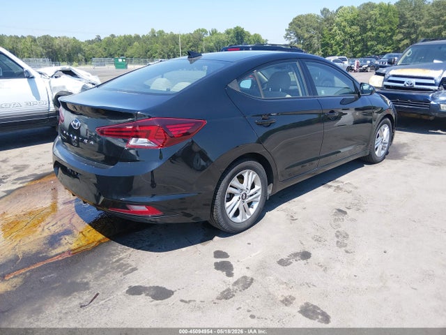 Hyundai ELANTRA Sel