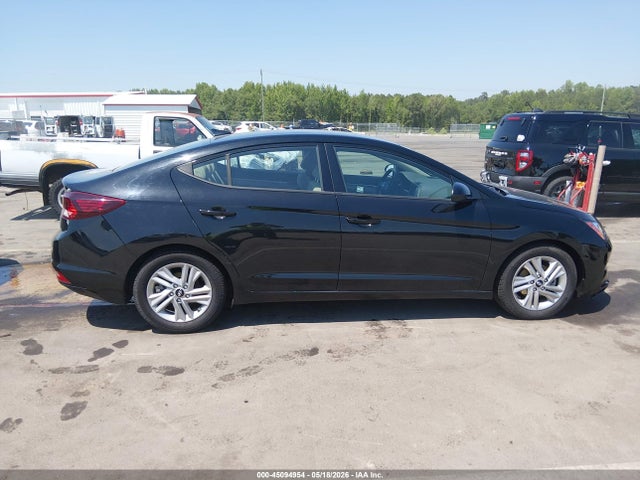 Hyundai ELANTRA Sel