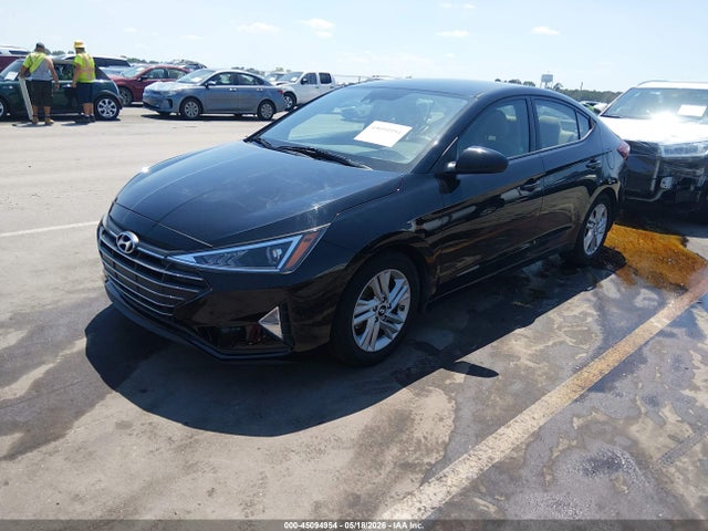 Hyundai ELANTRA Sel