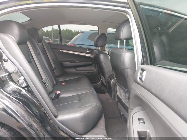 INFINITI Q40