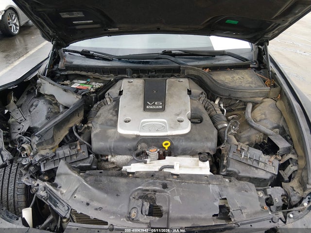 INFINITI Q40