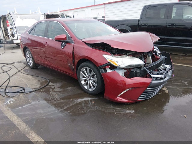 Salvage Toyota Camry Image