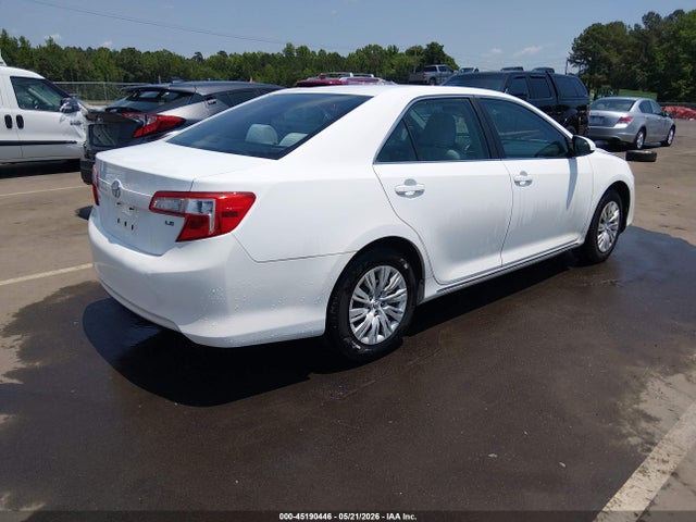 Toyota Camry Le