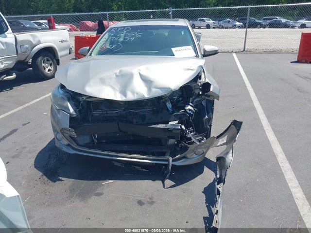 Toyota Avalon Hybrid Limited
