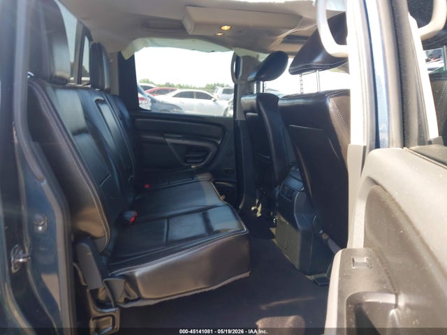 Nissan Titan