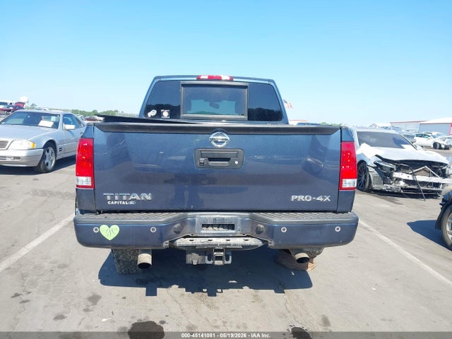 Nissan Titan