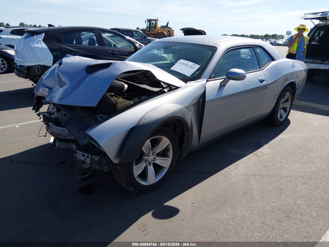 Dodge Challenger Sxt