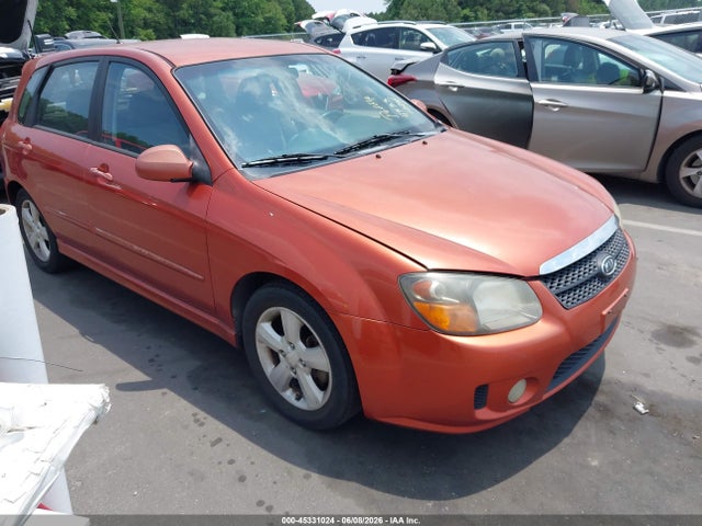Salvage Kia Spectra Image
