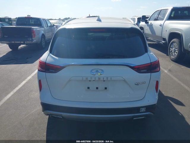 INFINITI Qx Luxe