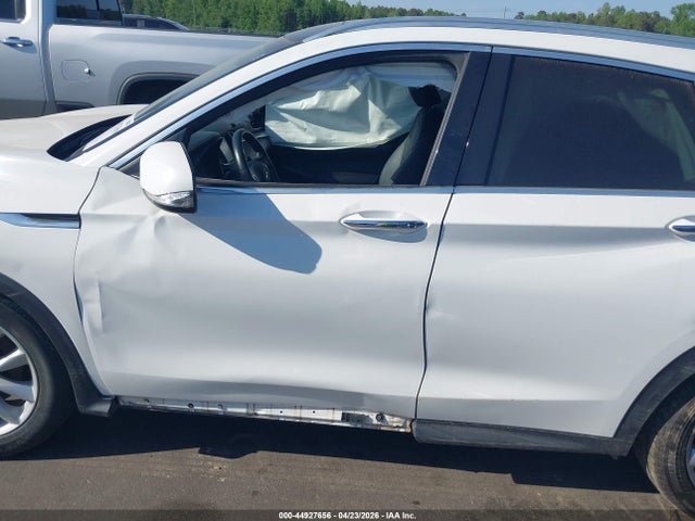 INFINITI Qx Luxe