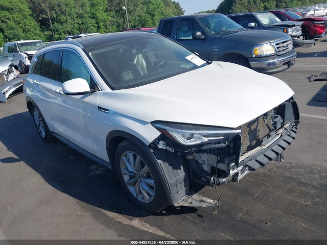 Salvage INFINITI Qx Image