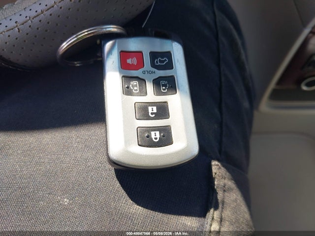 Toyota Sienna Xle V6