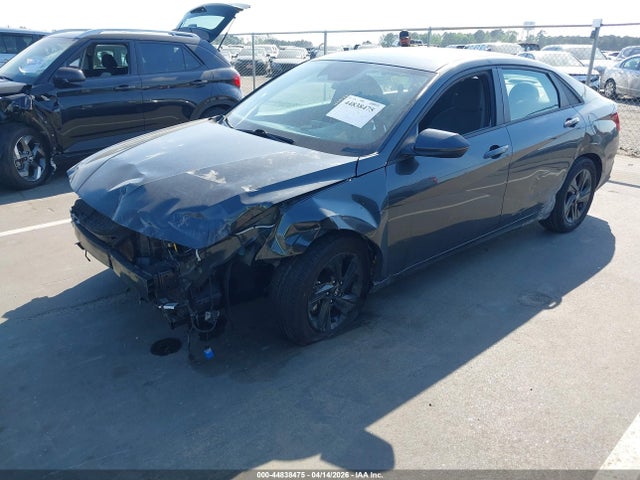 Hyundai ELANTRA Sel