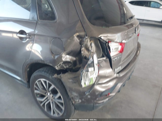 Mitsubishi Outlander 2.0 Es