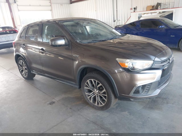 Salvage Mitsubishi Outlander Image