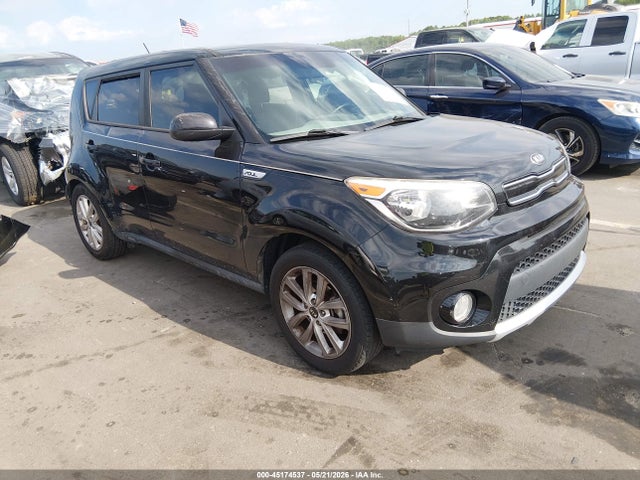 Salvage Kia Soul Image