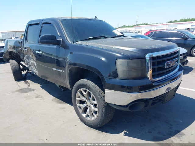 Salvage GMC Sierra 1500 Image