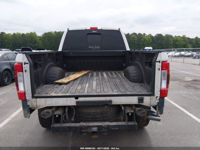 Ford F-250 Lariat