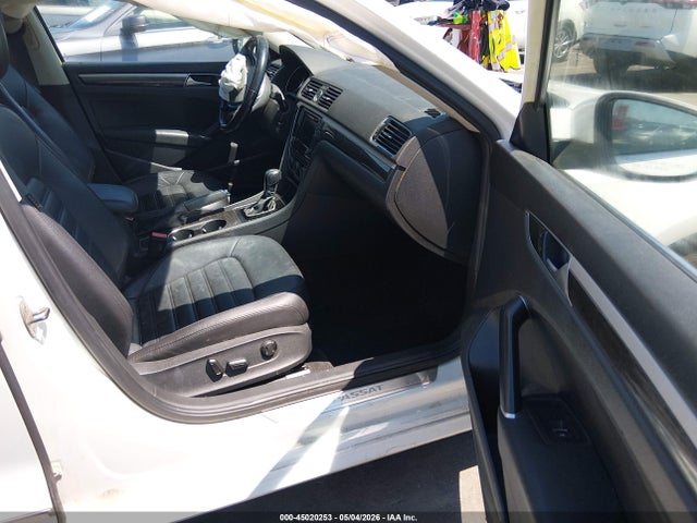 Volkswagen Passat 1.8t Sel