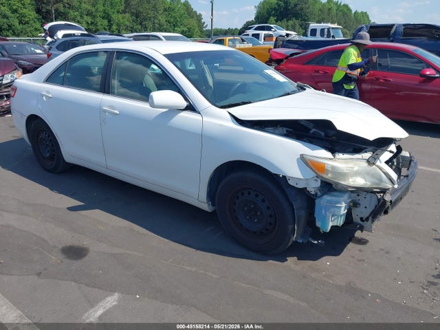 Salvage Toyota Camry Image