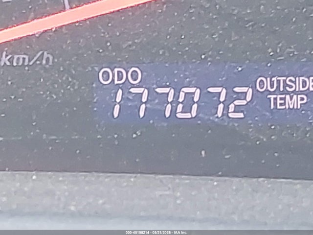 Toyota Camry Le V6