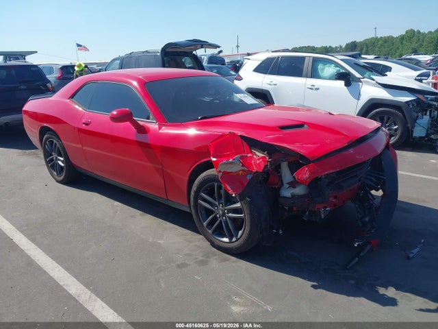 Salvage Dodge Challenger Image