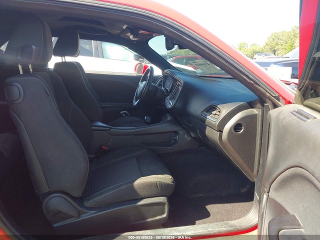Dodge Challenger Sxt Awd