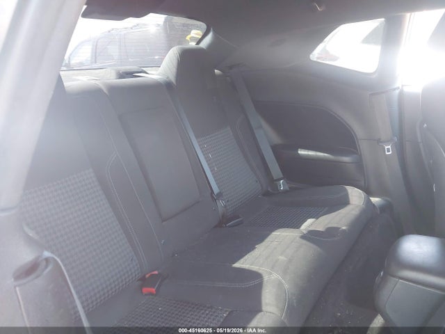 Dodge Challenger Sxt Awd