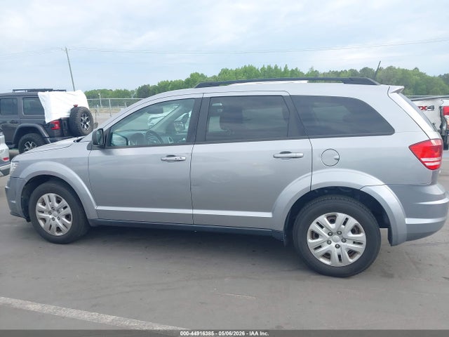 Dodge Journey Se
