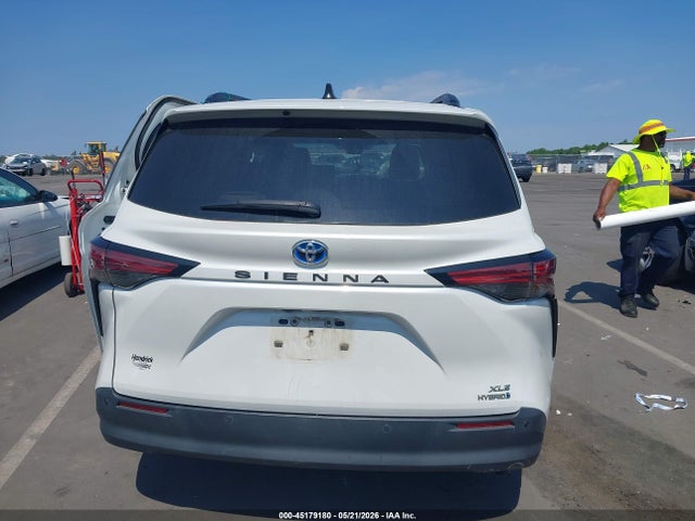 Toyota Sienna Xle