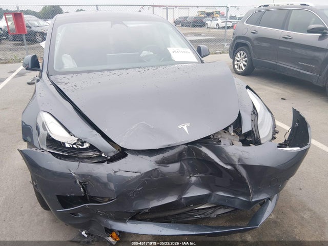 Tesla Model 3 Rear-wheel Drive