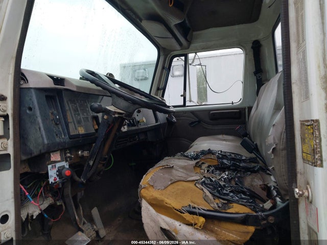 International 4000 4700