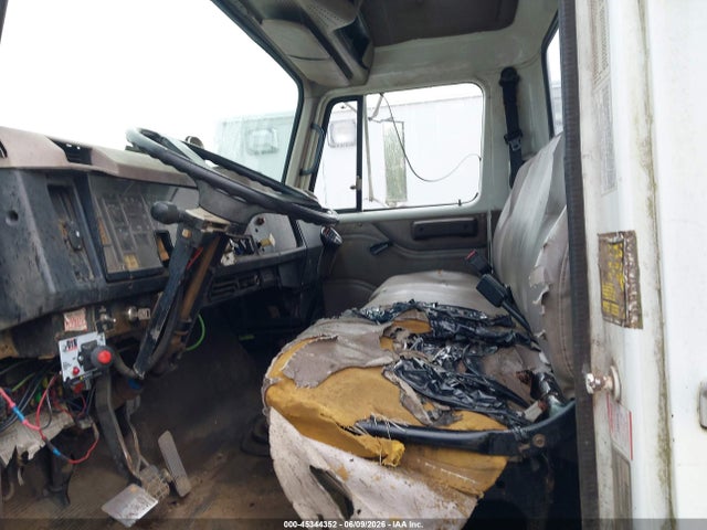 International 4000 4700