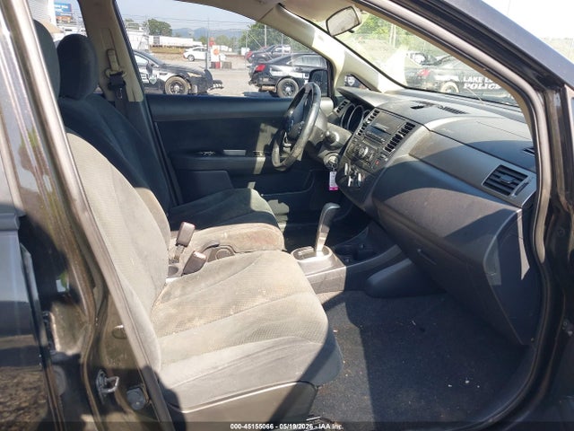 Nissan Versa 1.8 S