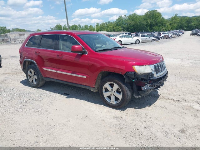 Salvage Jeep Grand Cherokee Image