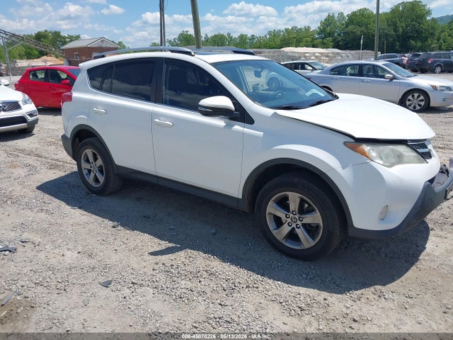 Salvage Toyota RAV4 Image