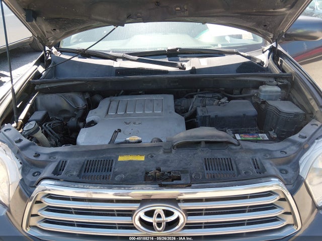 Toyota Highlander Sport