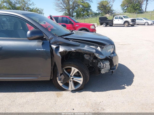 Toyota Highlander Sport