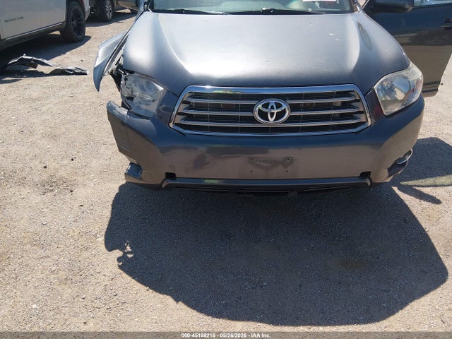 Toyota Highlander Sport