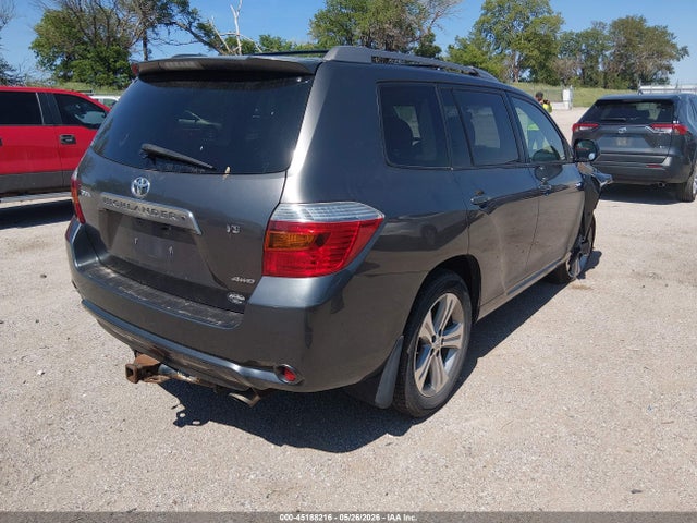 Toyota Highlander Sport